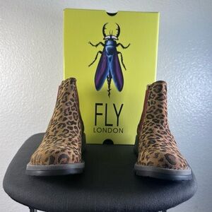FLY London Women's Salv Cheetah Leather Chelsea Ankle Boots Size 6-6.5US / 37EU